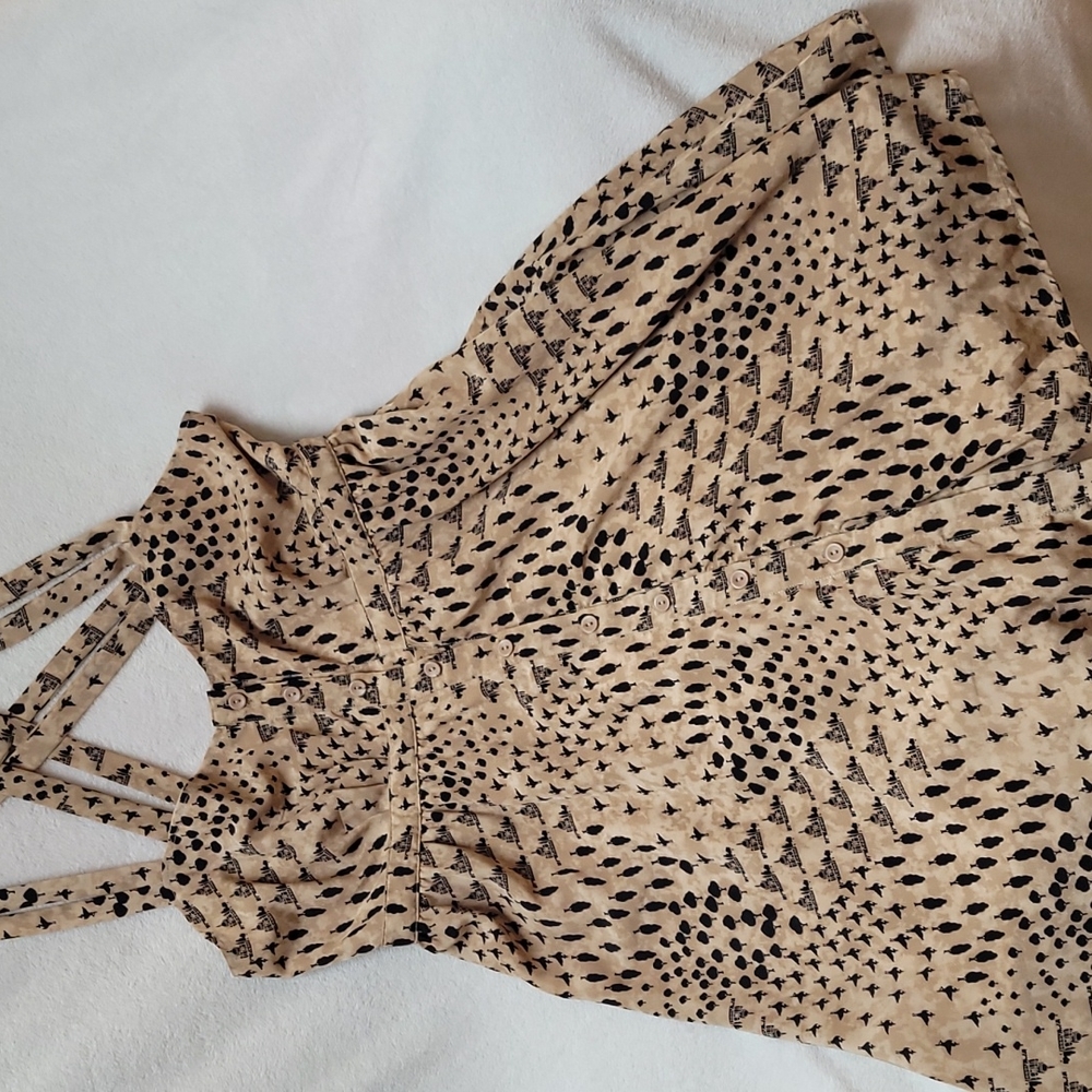 NWOT Modcloth Babydoll Jumper Mini w/Button Front L (8-10)